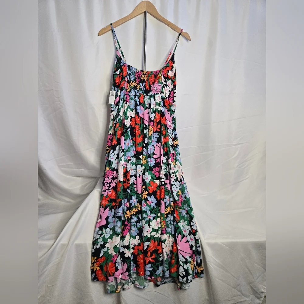 Old Navy Floral Swing Sundress Size Medium NWT - Picture 5 of 8